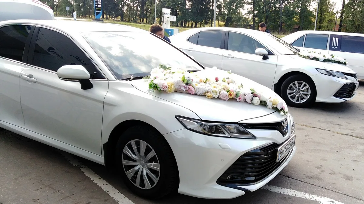 камри на весілля в сумах