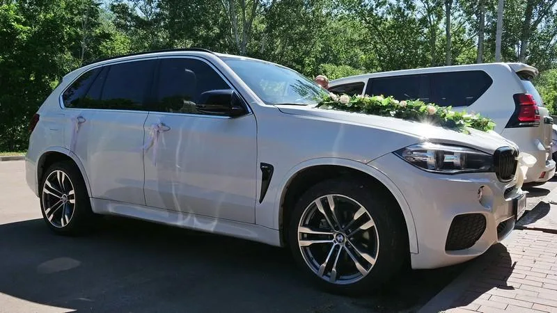 БМВ X5 на весілля в сумах